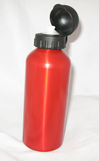 600 ml Trinkflasche Aluminium in den Farben rot oder blau